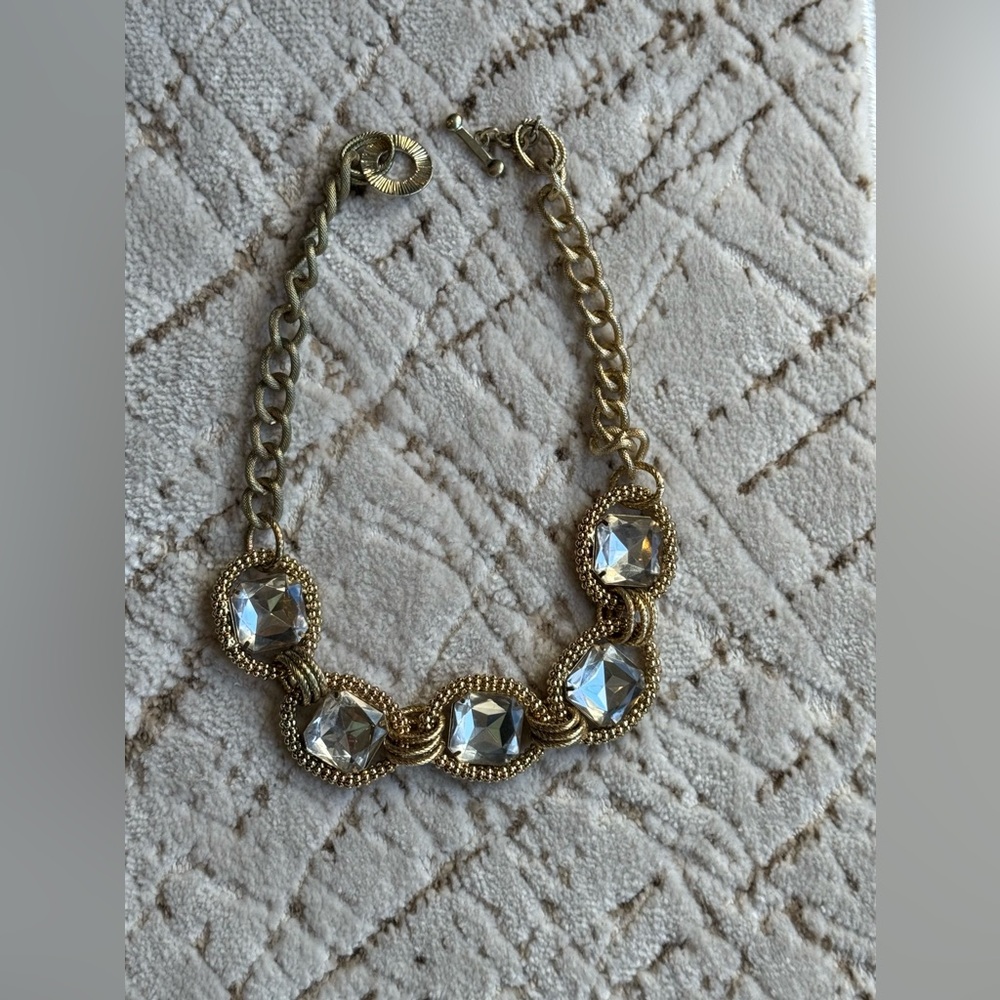 Women’s chunky statement necklace gold crystals